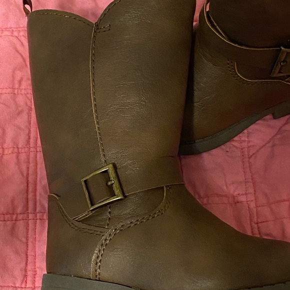 OshKosh Brown Toddler Boot - Picture 2 of 5